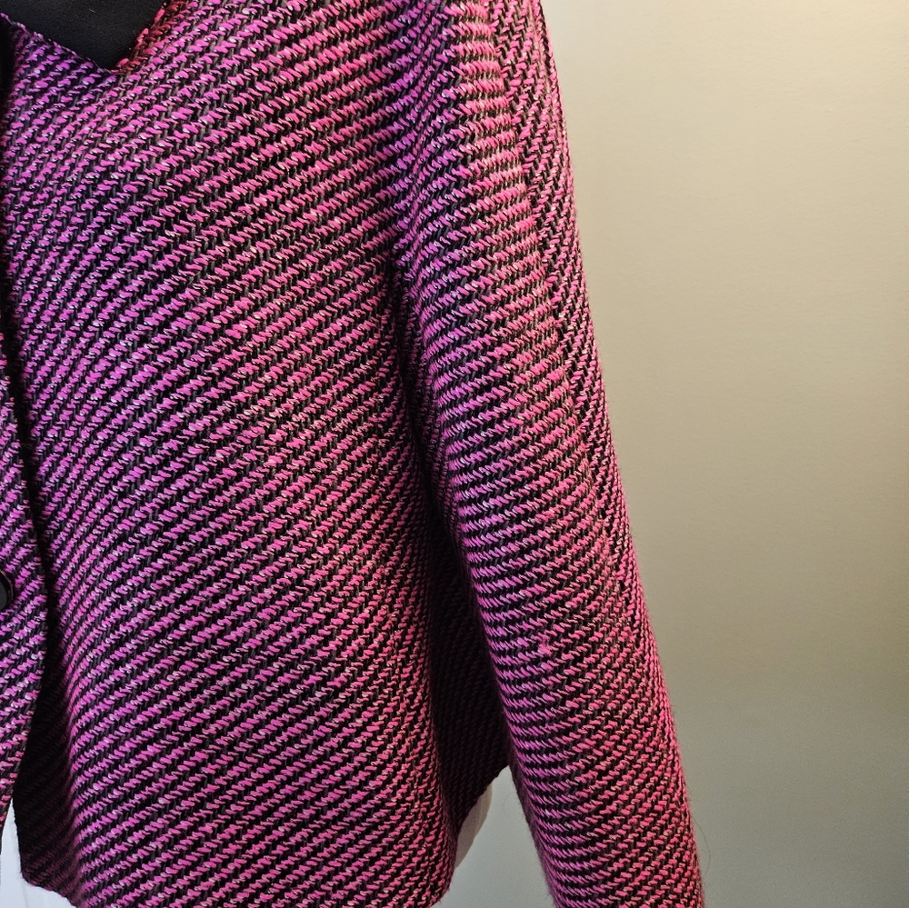 Escada Pink and Black Houndstooth Cape Jacket Virgin Wool Women's Size 38 - Picture 7 of 11